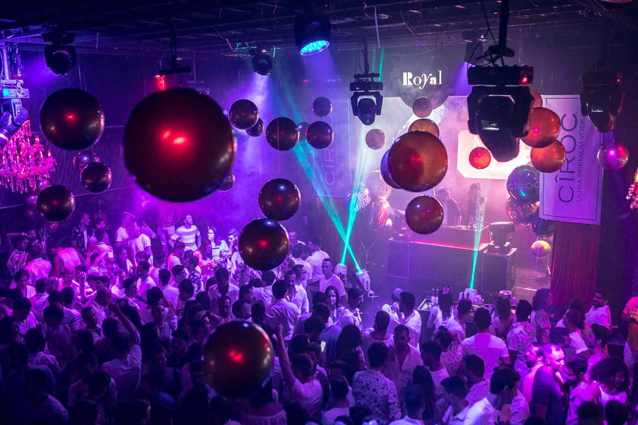 Bitchs: festa gay toma conta do Royal Club às sextas na Vila Olímpia
