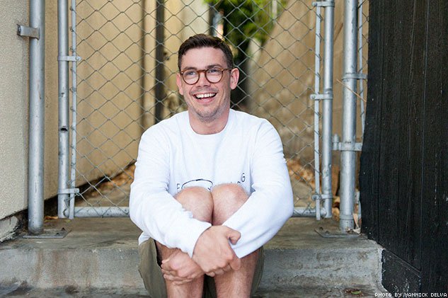 Ryan O'Connell: série sobre gay com paralisia cerebral, Special terá cenas de sexo gay reais