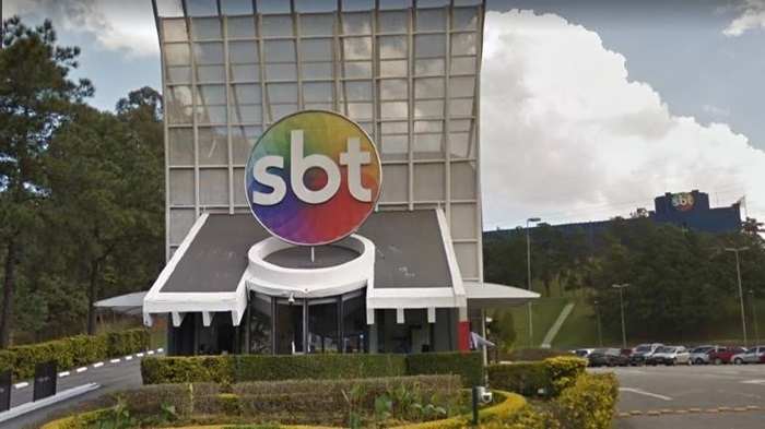 SBT investiga flagra de sexo gay no camarim