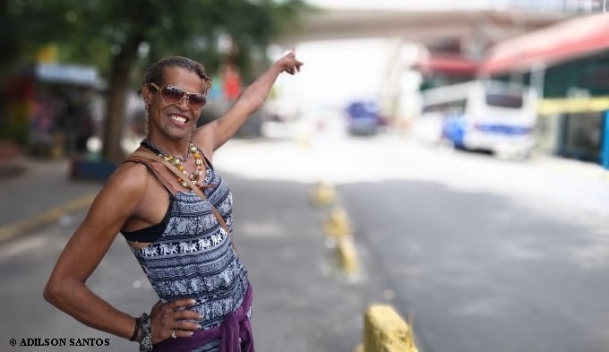 foto Poá com acento travesti fotógrafo adilson santos