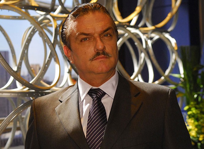 12 atores gatos do elenco de Haja Coração: Werner Schunemann