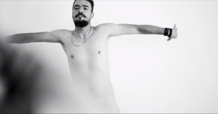 Nova série do Canal Brasil tira a roupa de homens anônimos