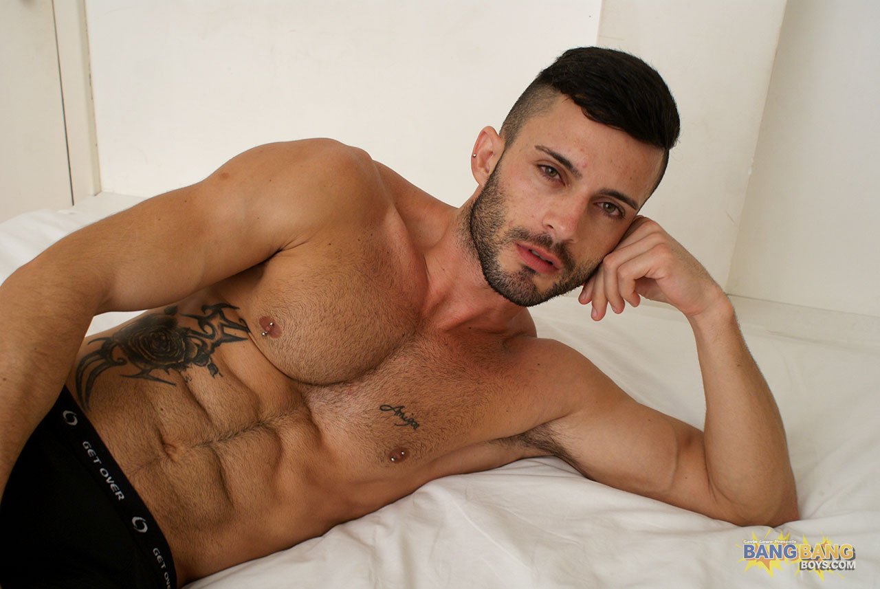 'Sou o passivo mais ativo em cena', diz ator pornô brasileiro Andy Star