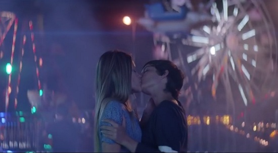 Conar responde sobre beijo lésbico em comercial do Sonho de Valsa