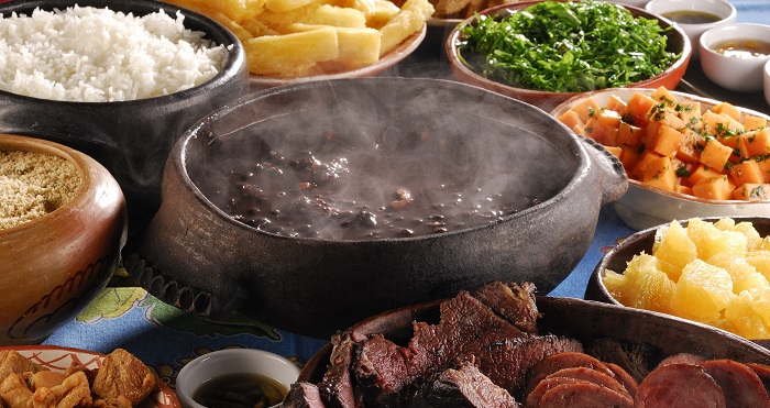 Dom Bear Feijoada: ursos ganham evento no Itaim