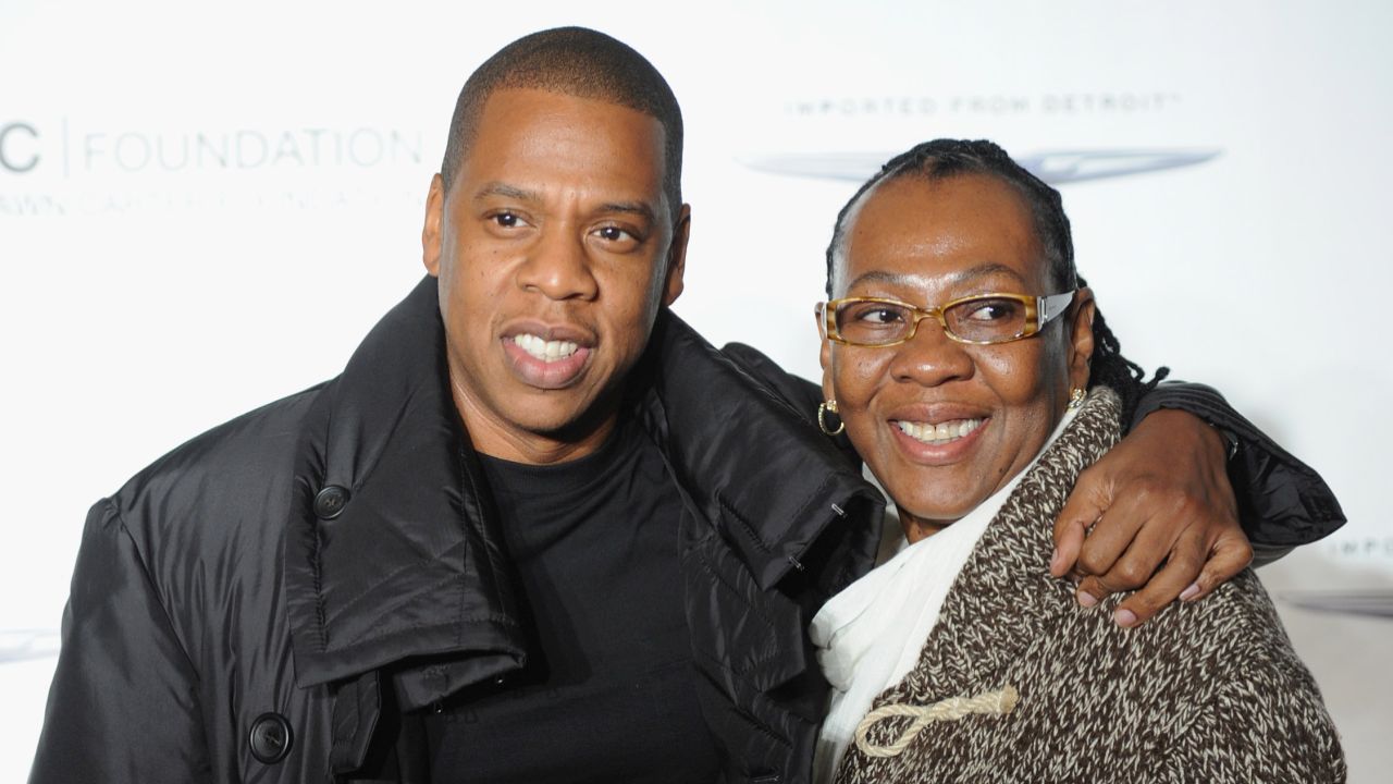 Mãe de Jay-Z não queria sair do armário como lésbica