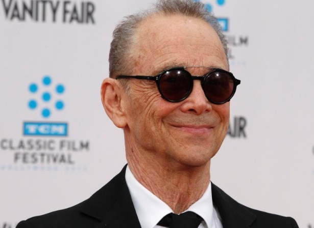 Astro de 'Cabaret', Joel Grey se declara gay aos 82 anos