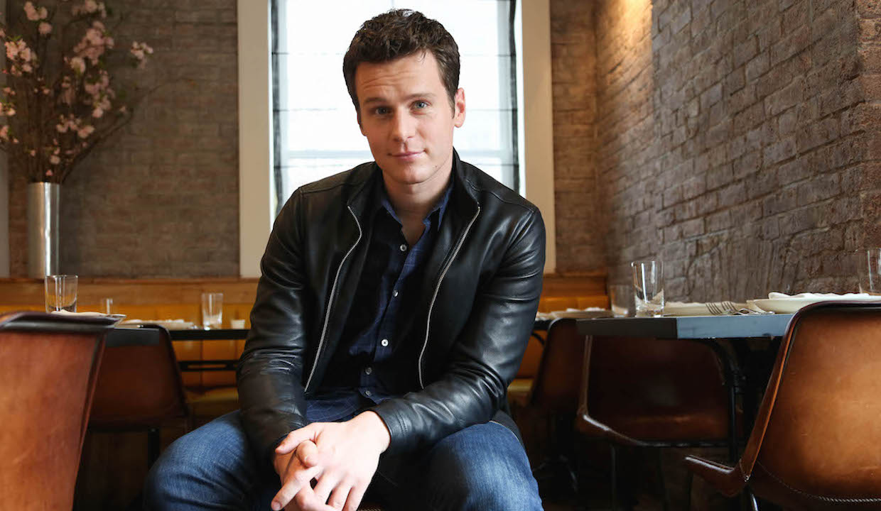 Haverá muito sexo no final de 'Looking', garante Jonathan Groff