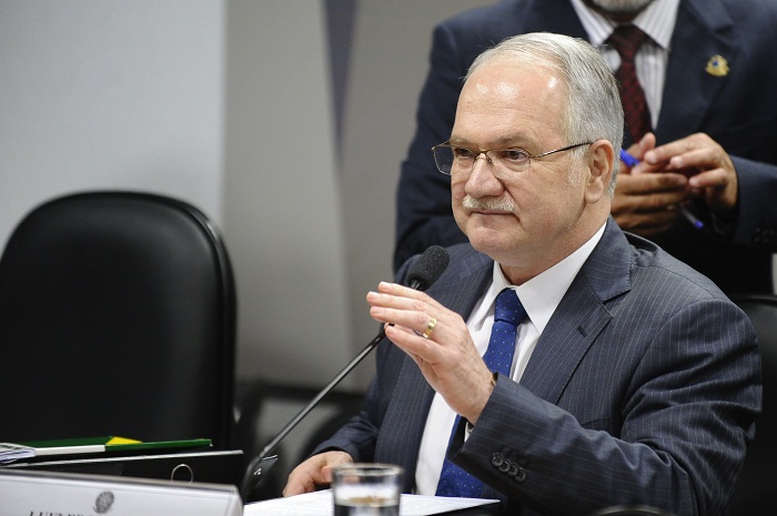 STF dá passo para criminalizar discriminação contra LGBT no Brasil
