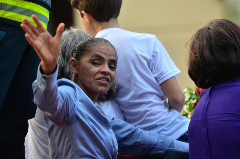 Apoio de Marina Silva a união homossexual afasta líderes evangélicos