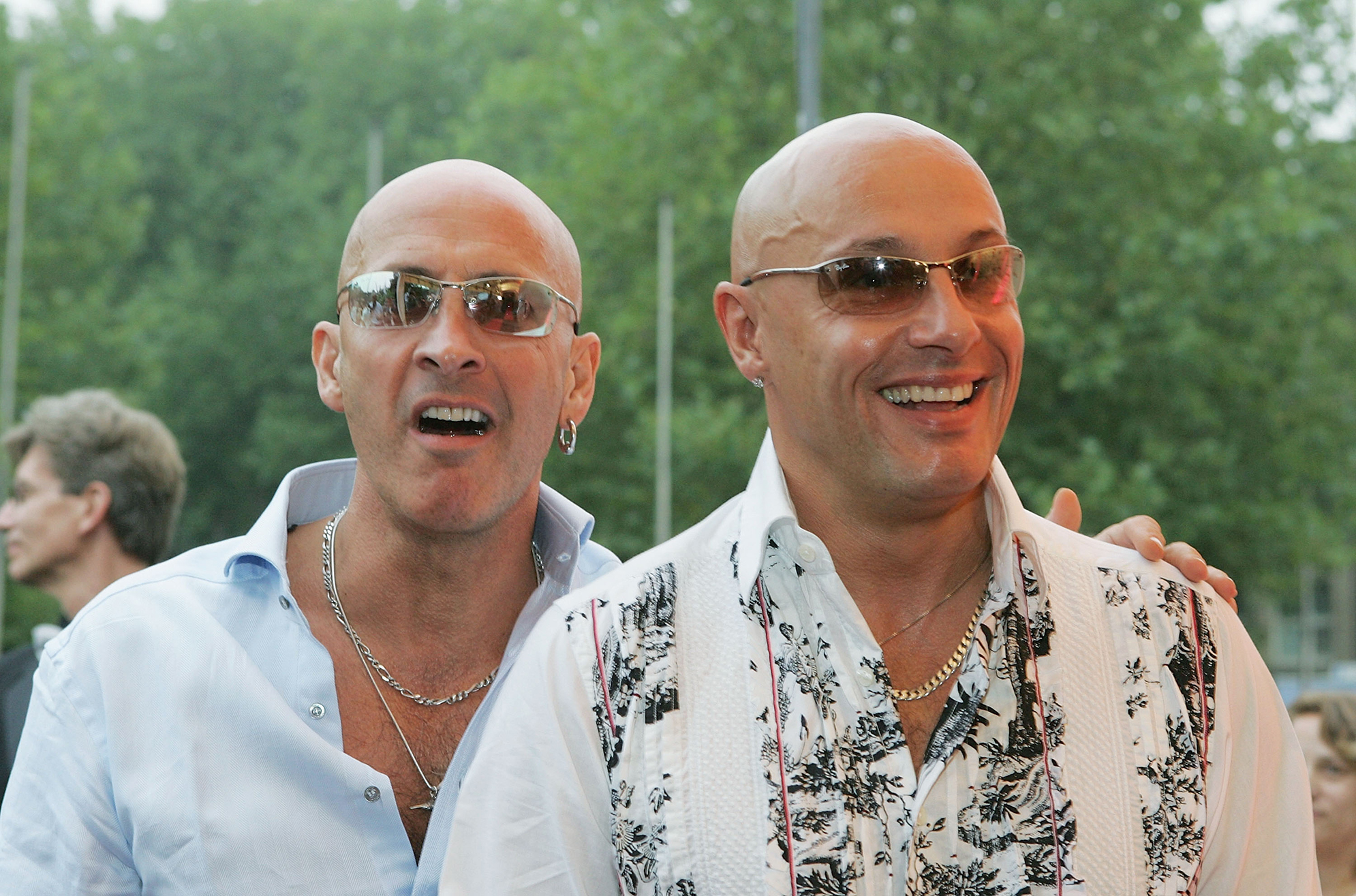 Ícone gay, Right Said Fred retorna e quer participação de fã