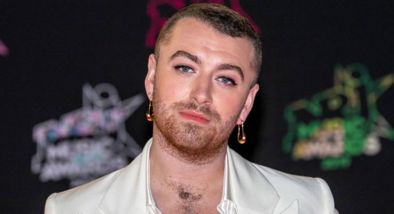 Sam Smith confessa que adora poppers. E não é pra sexo