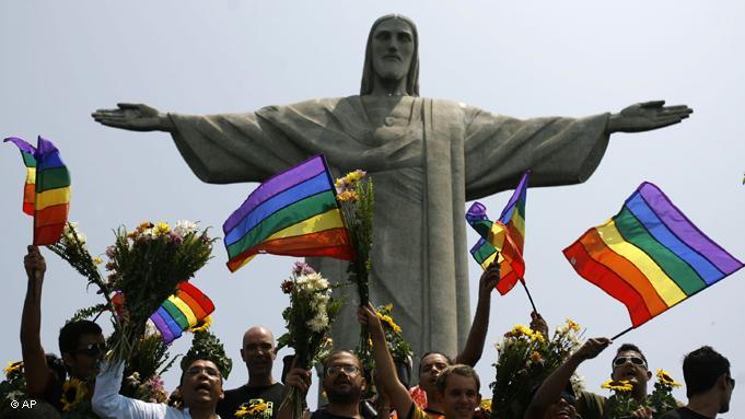 'Turismo LGBT é diamante lapidado', diz diretor da Embratur